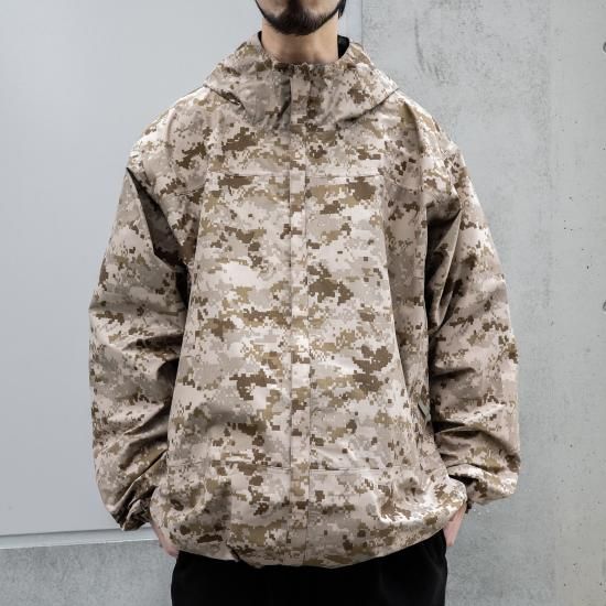 DEAD STOCK Patagonia MARS PCU Level 6 GORE-TEX Jacket / Digital Camo 
