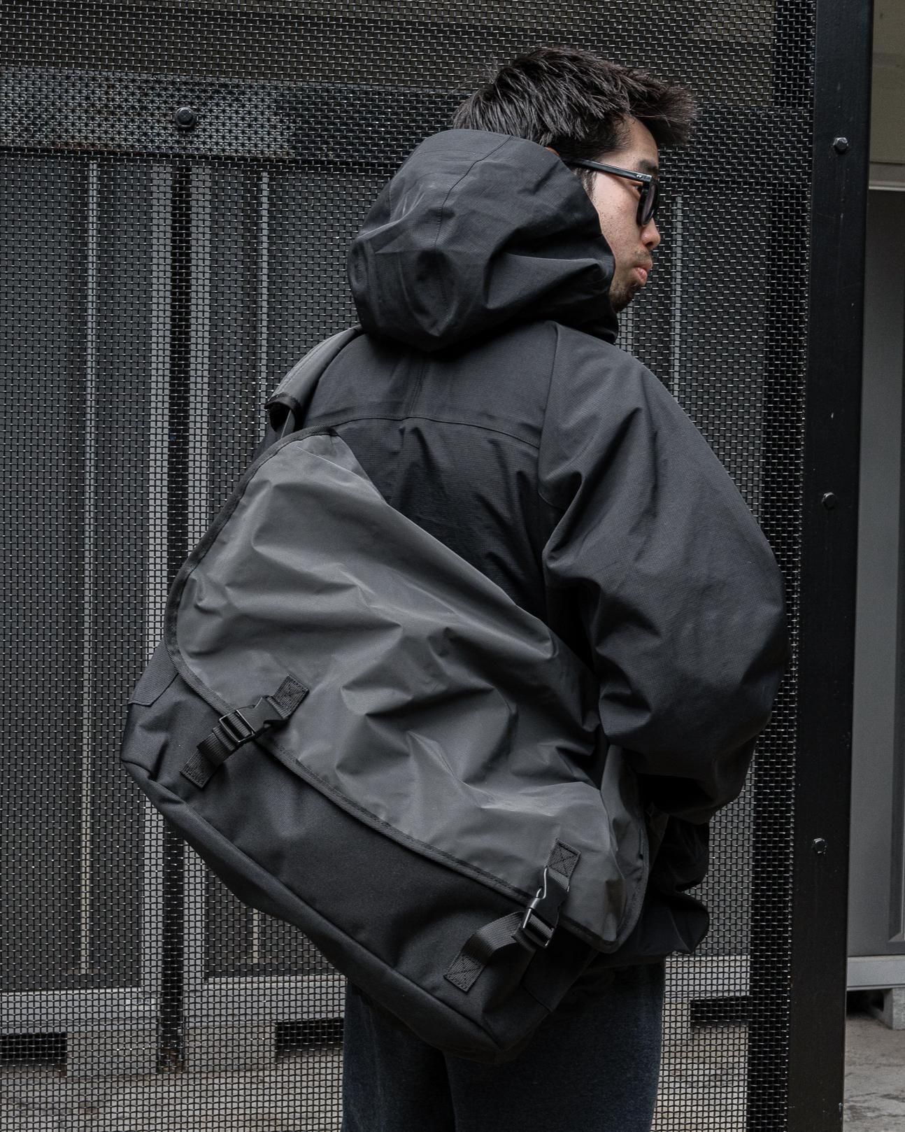 PACKING / REFLECTIVE MESSENGER BAG - TEENAGER Online Store