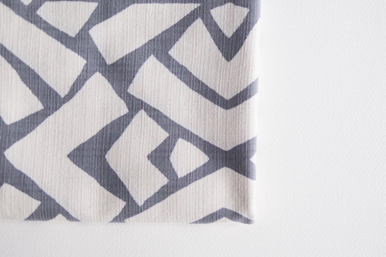 小田中耕一 - 型染風呂敷〈ふくろう〉 - THE STABLES online shop