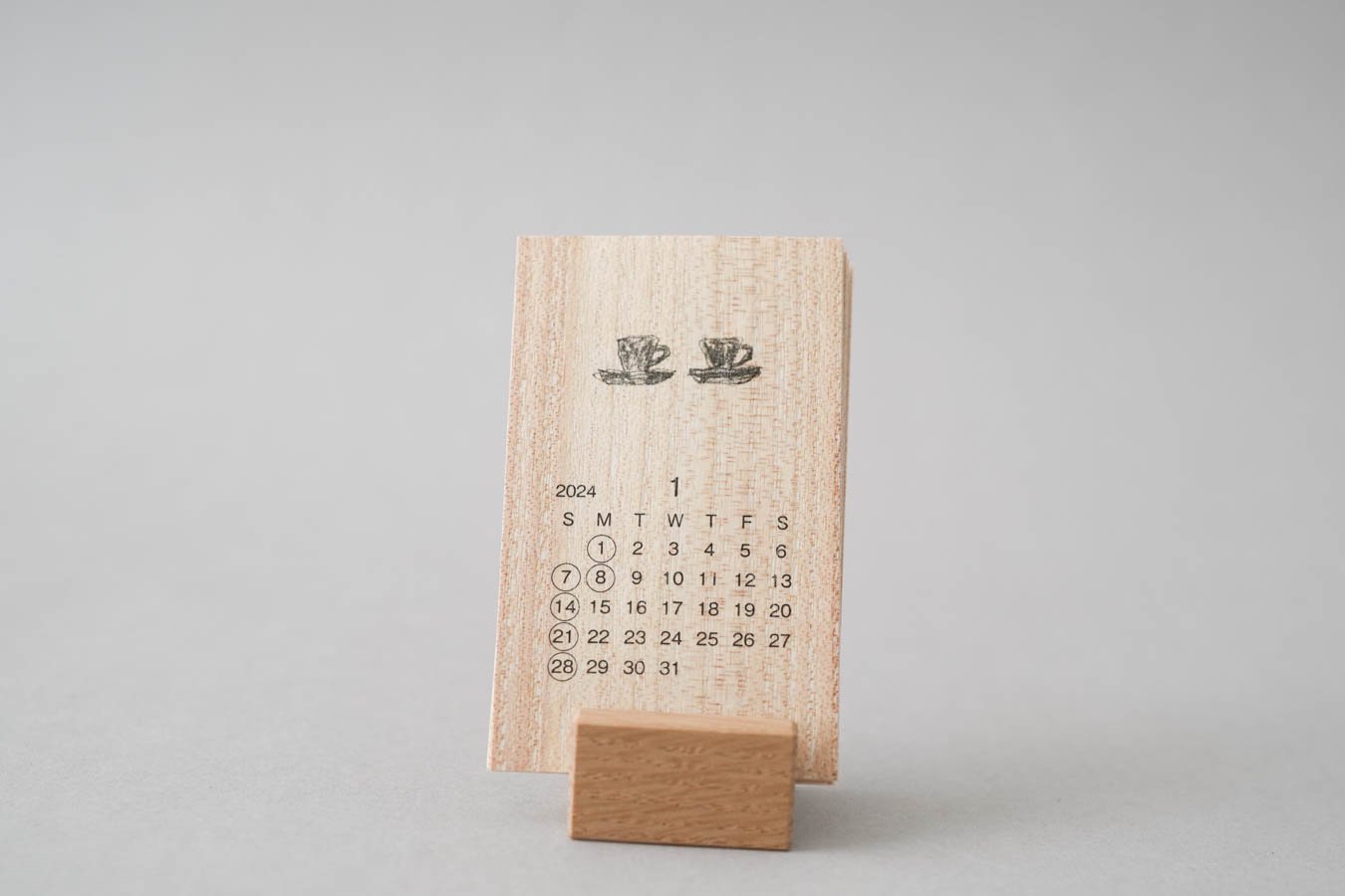 木テーブル - 2024年カレンダー 〈スタンドつき〉
