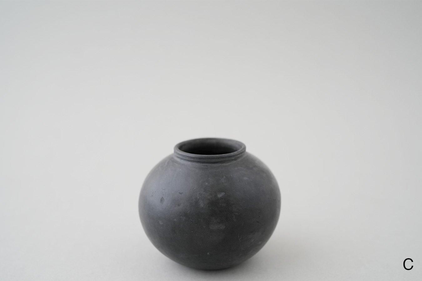 石川裕信 -小壷〈炭化焼締〉 - THE STABLES online shop