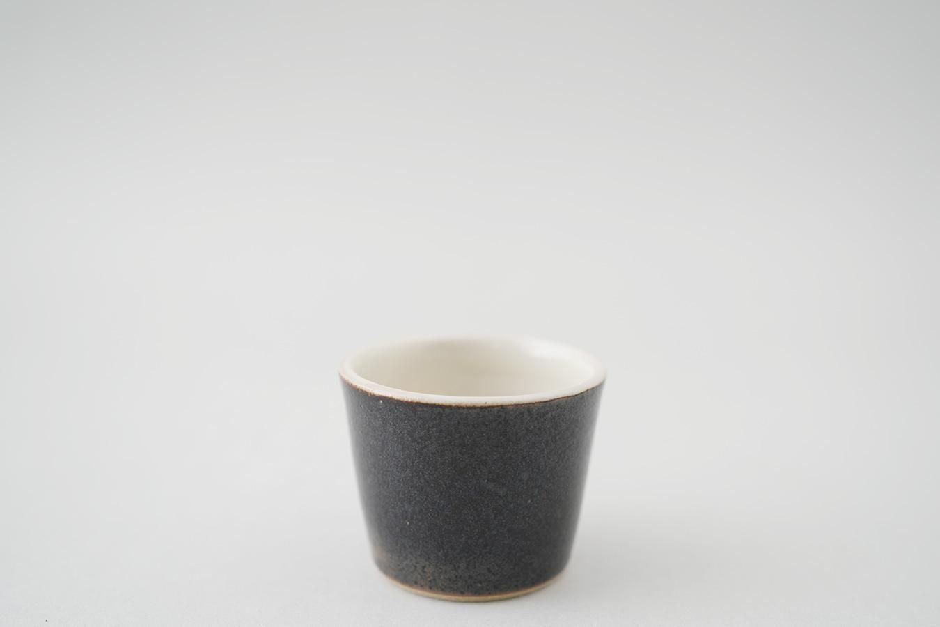 出西窯 - 切立湯呑・小〈黒〉 - THE STABLES online shop