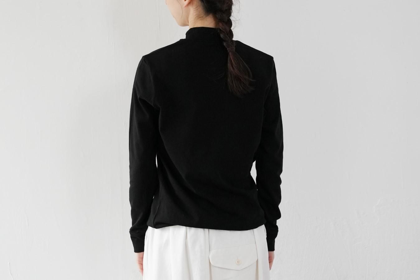 PLEATS PLEASE ISSEY MIYAKE 】Made in Japan high neck
