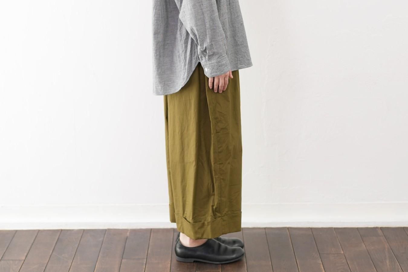 ゴーシュ - ポプリン8分丈ワイドパンツ〈カーキ〉 - THE STABLES