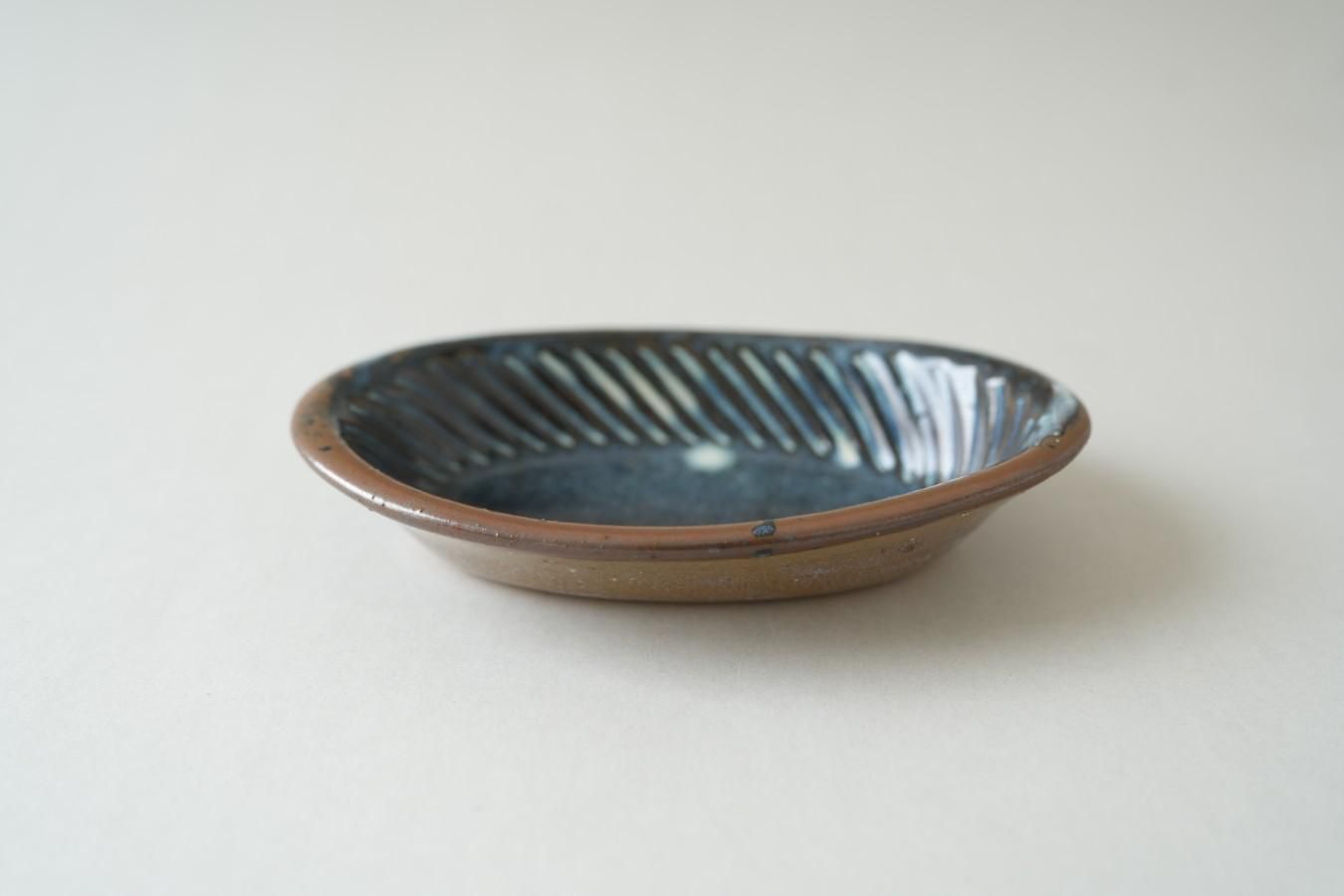 湯町窯 - 鎬楕円鉢〈海鼠A〉 - THE STABLES online shop