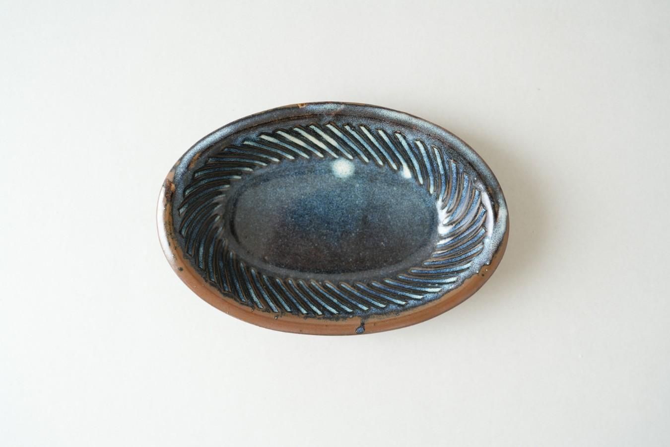 湯町窯 - 鎬楕円鉢〈海鼠A〉 - THE STABLES online shop