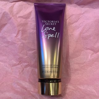 VICTORIA'S SECRET Lotion Parfumee (Love Spell)
