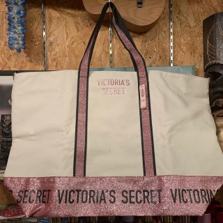 <img class='new_mark_img1' src='https://img.shop-pro.jp/img/new/icons14.gif' style='border:none;display:inline;margin:0px;padding:0px;width:auto;' />VICTRIA'S SECRET totebag (PINK)