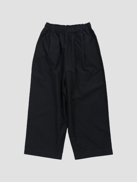 <img class='new_mark_img1' src='https://img.shop-pro.jp/img/new/icons13.gif' style='border:none;display:inline;margin:0px;padding:0px;width:auto;' />Wide sarrouel pants BLACK