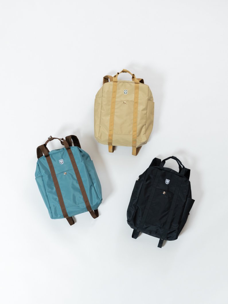 Square rucksack BEIGE | スクエア型のリュックサック - KEY Square rucksack BEIGE | スクエア型のリュックサック - KEY