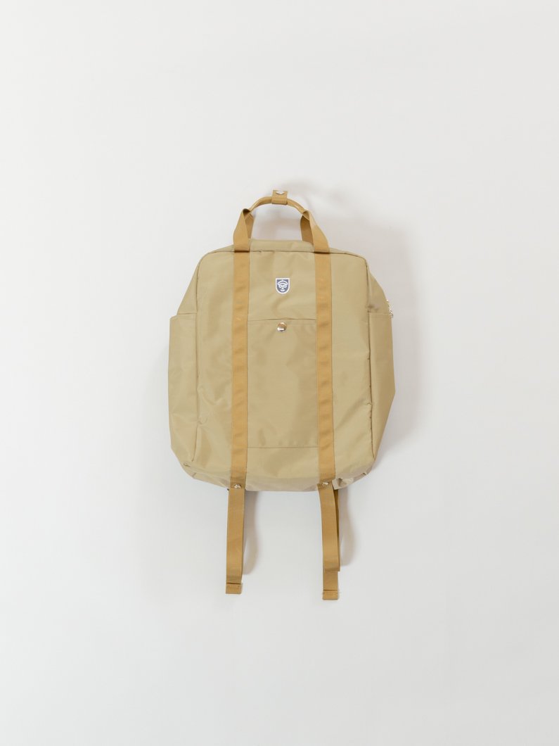 Square rucksack BEIGE | スクエア型のリュックサック - KEY Square rucksack BEIGE | スクエア型のリュックサック - KEY