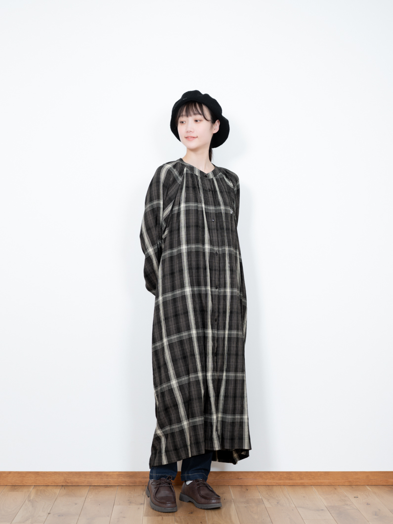 Crepe check dress BLACK | 秋の新作ワンピース - KEY MEMORY Online