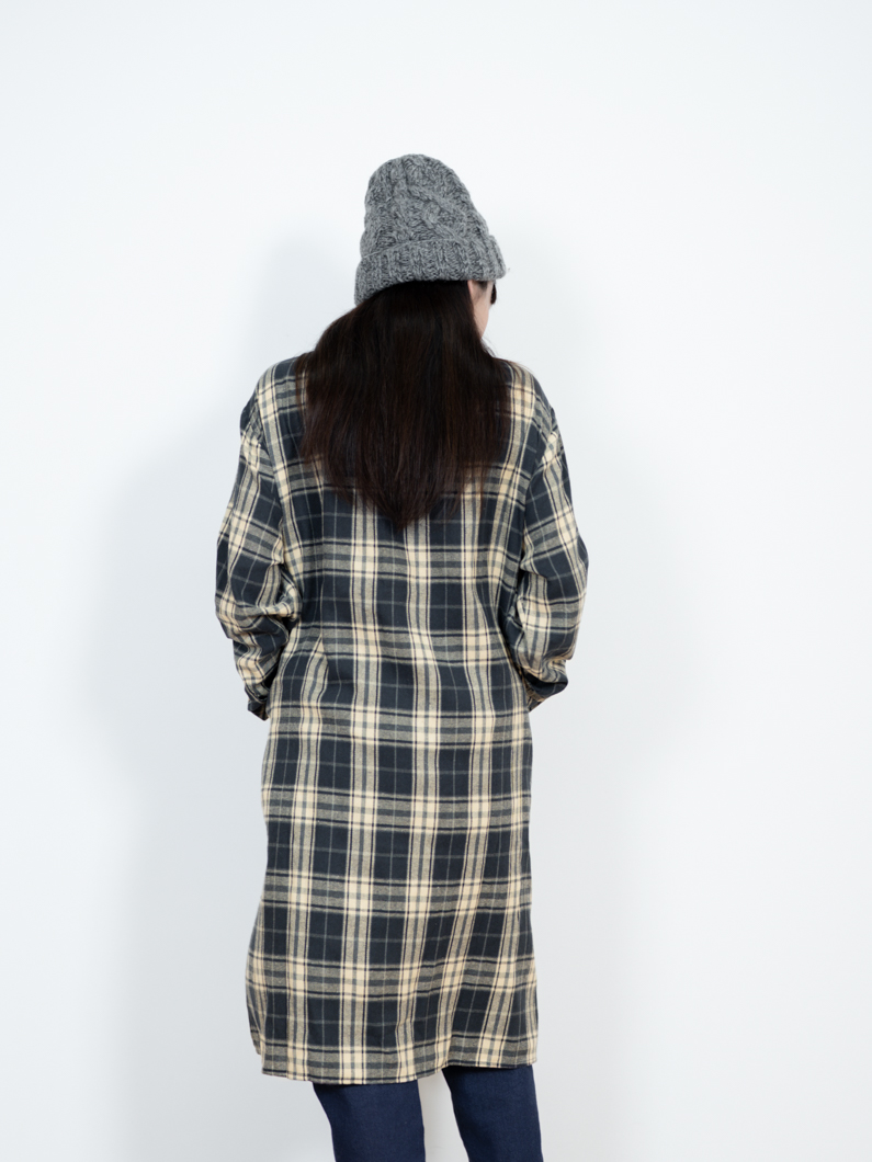 交渉成立　かぐれ フランネル シャツワンピース ネイビー✕ホワイト チェック フランネルシャツワンピース ネイビーチェック | KEYMEMORY