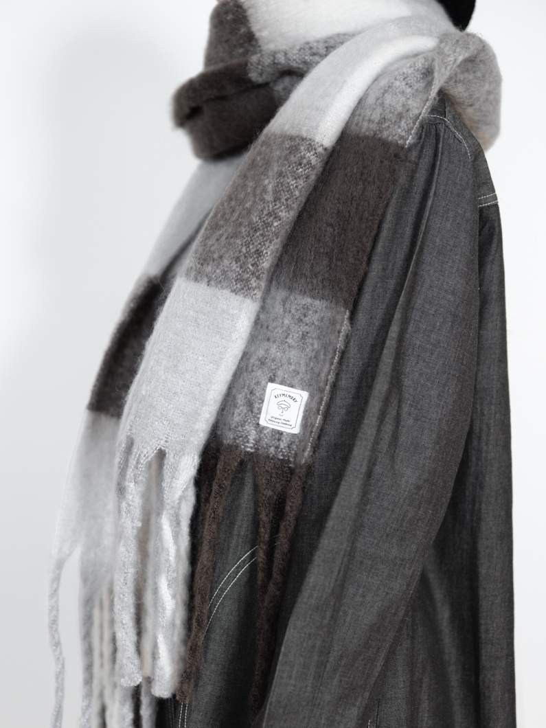 ボリュームフリンジマフラー | グレー - KEY MEMORY鎌倉ファッション