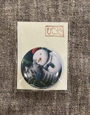 <img class='new_mark_img1' src='https://img.shop-pro.jp/img/new/icons1.gif' style='border:none;display:inline;margin:0px;padding:0px;width:auto;' />缶バッジ <粉雪>