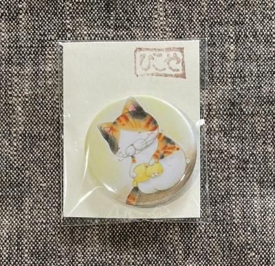 <img class='new_mark_img1' src='https://img.shop-pro.jp/img/new/icons1.gif' style='border:none;display:inline;margin:0px;padding:0px;width:auto;' />缶バッジ <母>