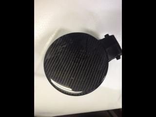 ホンダ フィット Ge6 フューエル リッド 給油口 純正 中古 ブラック カーボン 加工 ホンダ フィット Ge6 フューエル リッド 給油口 純正 中古 ブラック カーボン 加工