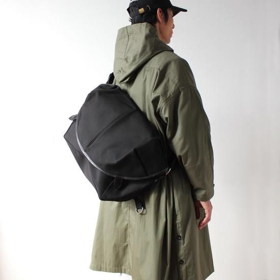 POKITCLASSIC CAPSULE L(BLACK) - The Tastemakers & Co POKITCLASSIC CAPSULE L(BLACK) - The Tastemakers & Co