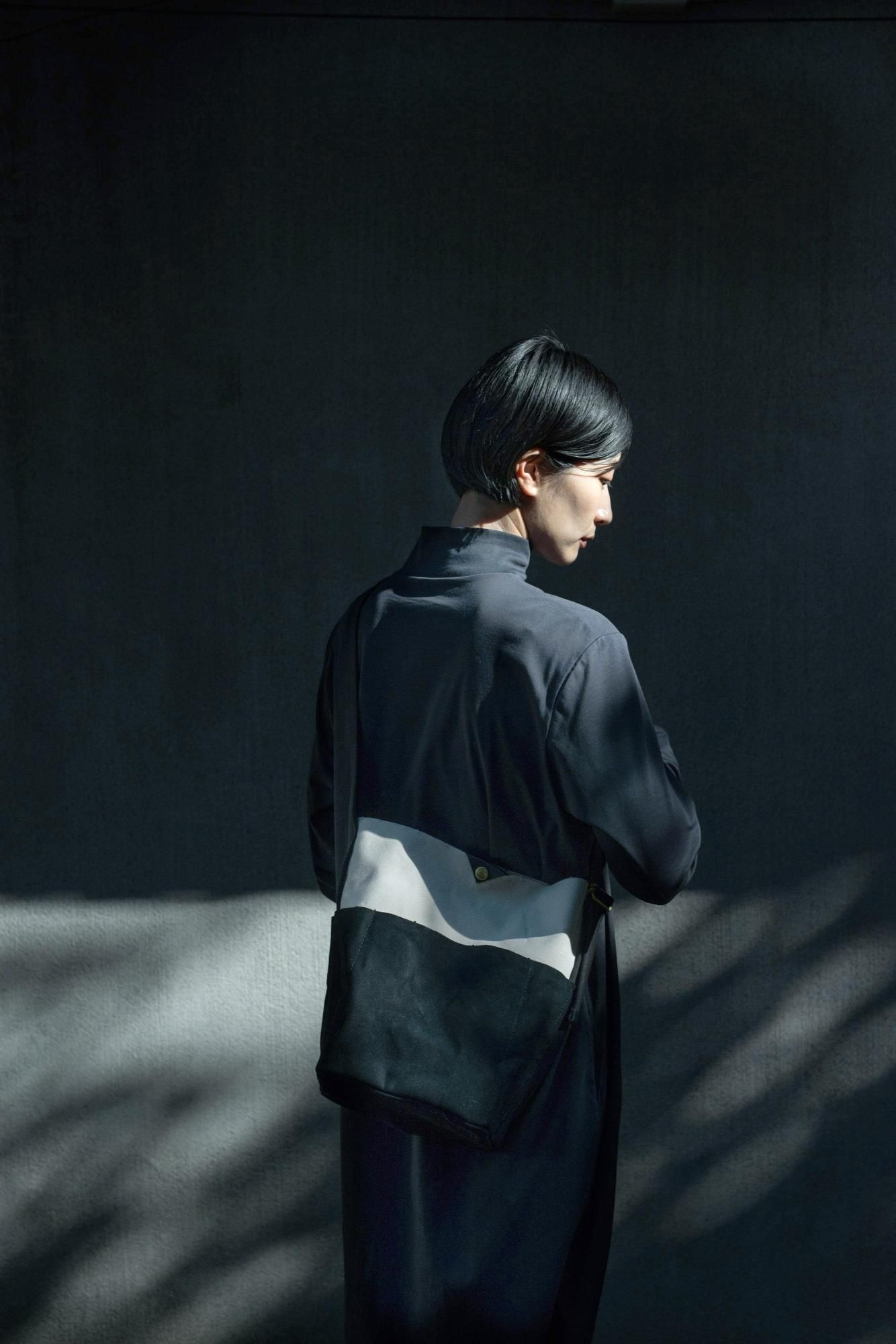 SALE/// TWO-TONE ワンショルダーS 生成xブラック - NIZYU KANO SALE/// TWO-TONE ワンショルダーS 生成xブラック - NIZYU KANO