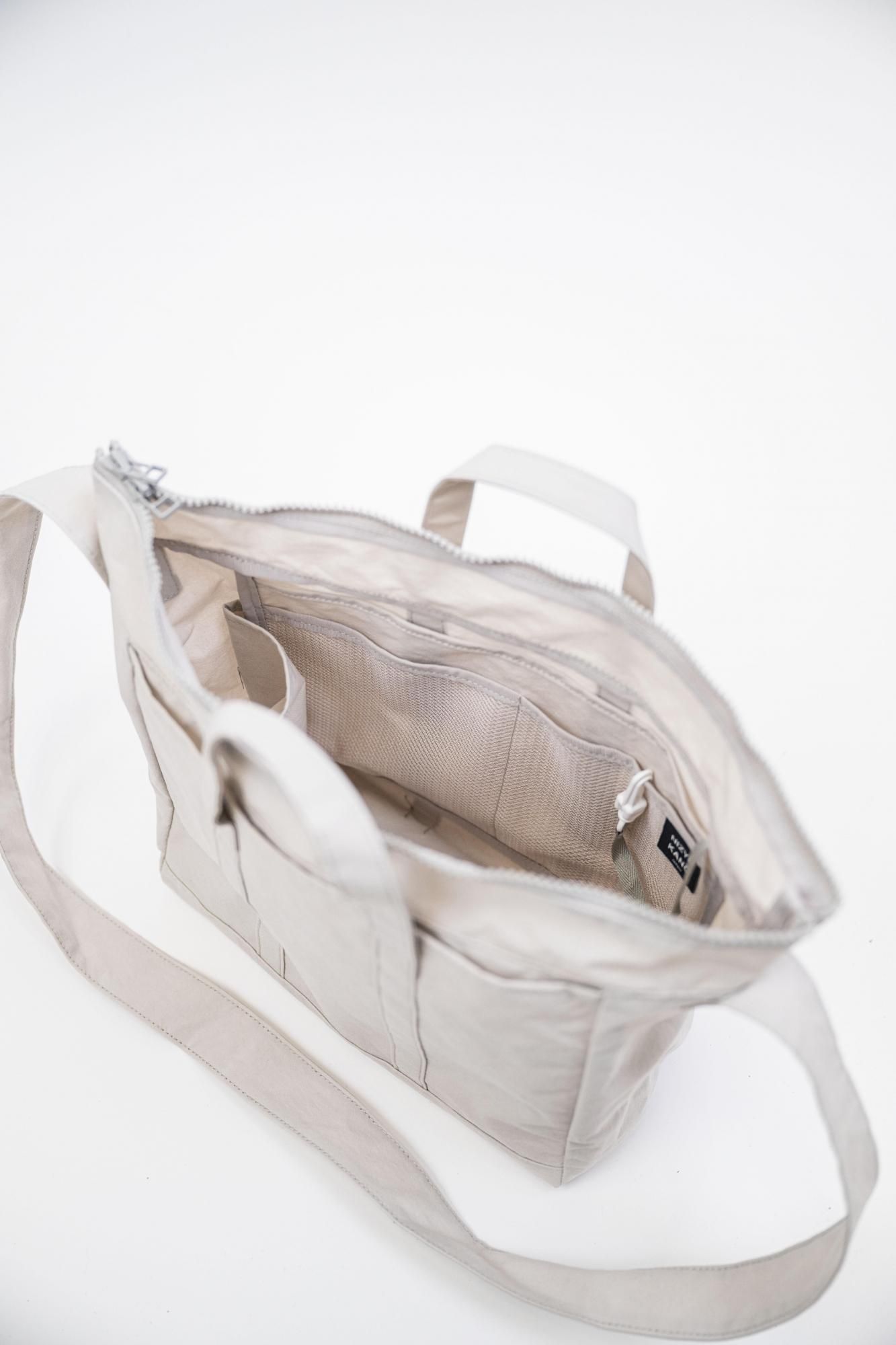 【新品】familiar限定デザイン ikariコラボトートバッグ グレー ファミリア (@familiar_jp) / X