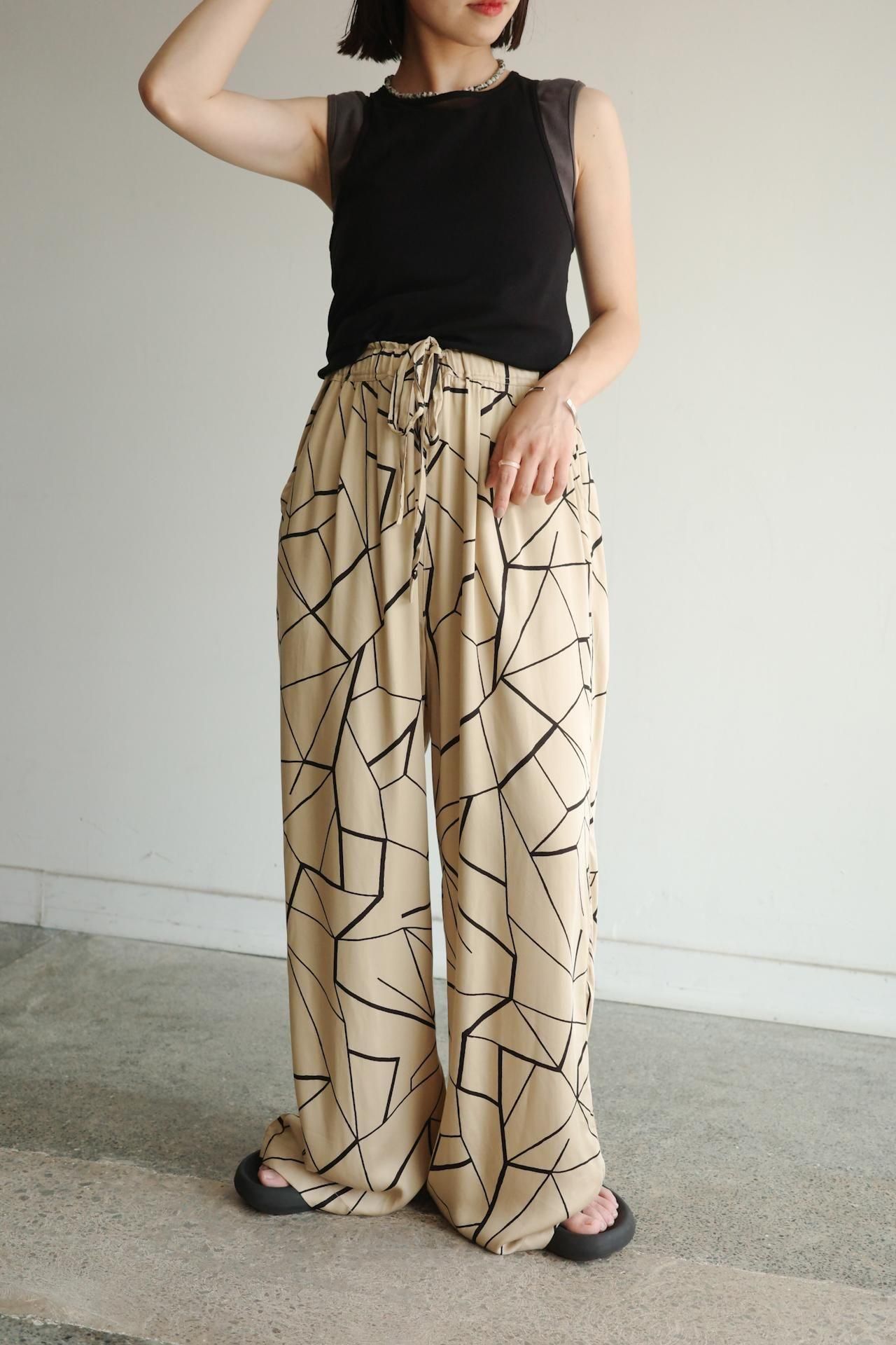 国内配送【HERNO】サテンエフェクト RESORT パンツ HERNO(ヘルノ 国内配送【HERNO】サテンエフェクト RESORT パンツ HERNO(ヘルノ