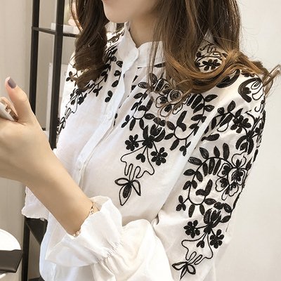 ブラウス 花柄刺繍 モノトーンで大人おしゃれなシャツです！|韓国