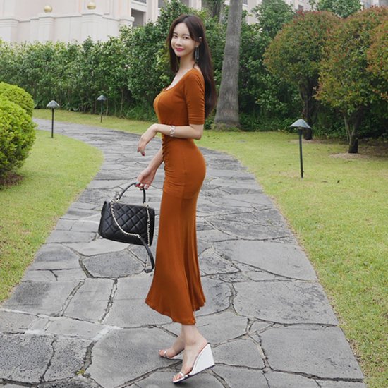 ワンピース 無地シンプルで体のラインが綺麗なタイトマーメードワンピ 韓国ファッション通販レディースmarron マロン