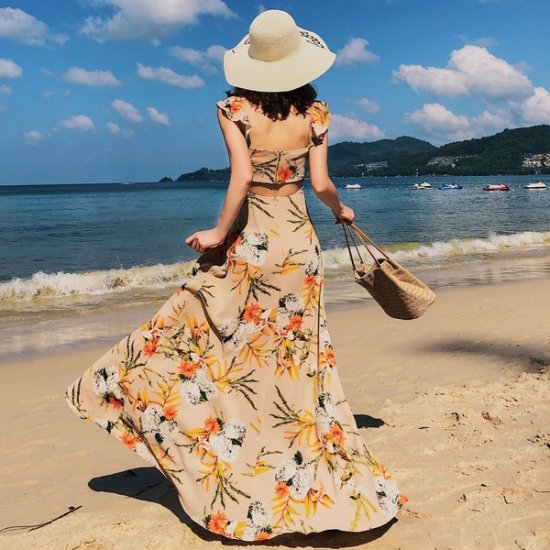 韓国ワンピース 花柄バックコンシャスのとっても大人可愛いリゾートワンピ 韓国 ワンピース ドレス 通販レディースmarron マロン