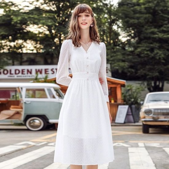 ワンピース ホワイトカラーで清楚感溢れる可愛いワンピース 韓国 ワンピース ドレス 通販レディースmarron マロン