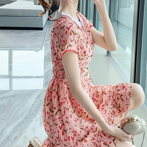 ワンピース フェミニンな可愛い雰囲気のフラワープリントワンピース|韓国 ワンピース ドレス 通販レディースMarron(マロン)