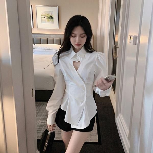 トップス 胸元のハートカットがセクシーな可愛い韓国くびれ トップス 胸元のハートカットがセクシーな可愛い韓国くびれ