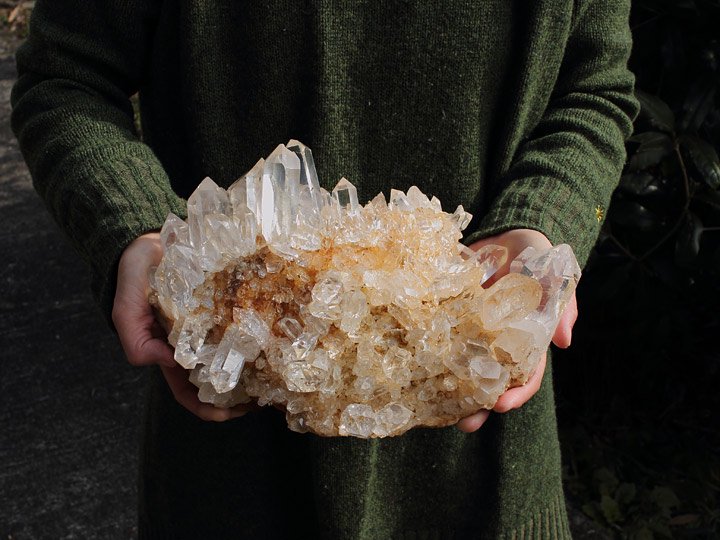 北海道産 クリスタルのクラスター結晶 - 置物