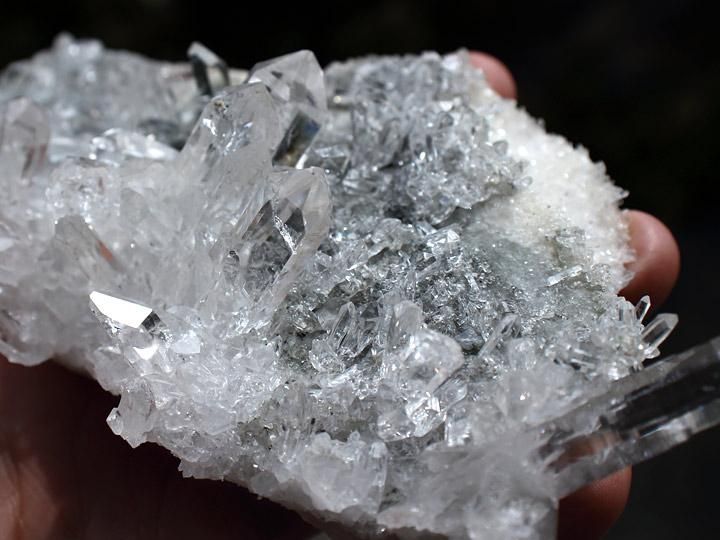 ガルサ産ヒマラヤ水晶クラスター - ヒマラヤ水晶専門店 ヒマラヤン