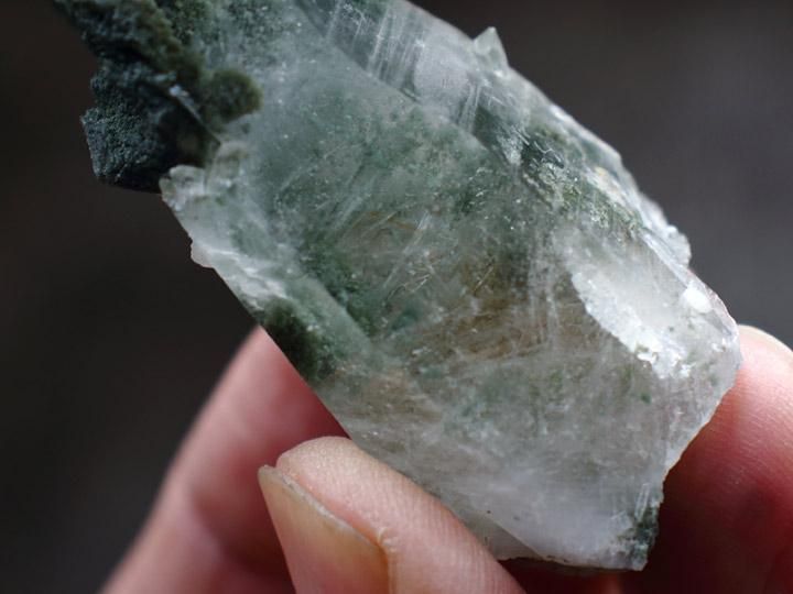 ヒマラヤ水晶「緑泥の翼」ガネーシュヒマール産｜ダブルターミネーションクリスタル ヒマラヤ水晶「緑泥の翼」ガネーシュヒマール産｜ダブル