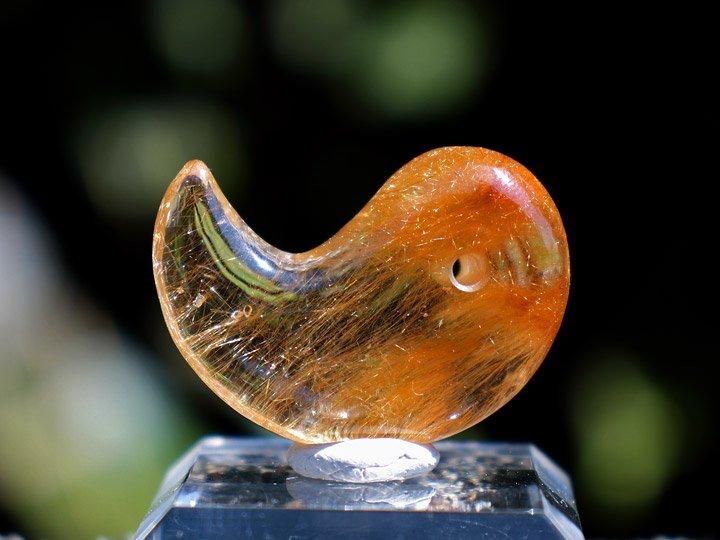 【極上】鑑別書付き！大玉ヒマラヤ水晶66mm 勾玉 - ヒマラヤ水晶専門店 ヒマラヤンナチュラルクリスタル