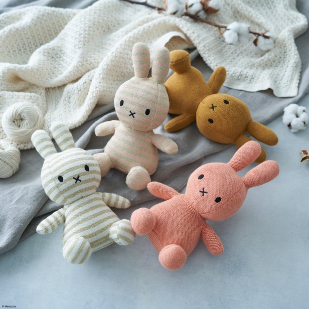 Miffy Organic Cotton 23cm<img class='new_mark_img2' src='https://img.shop-pro.jp/img/new/icons3.gif' style='border:none;display:inline;margin:0px;padding:0px;width:auto;' />