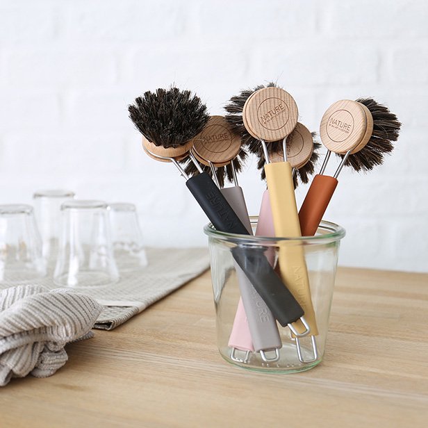 WASHING UP BRUSH