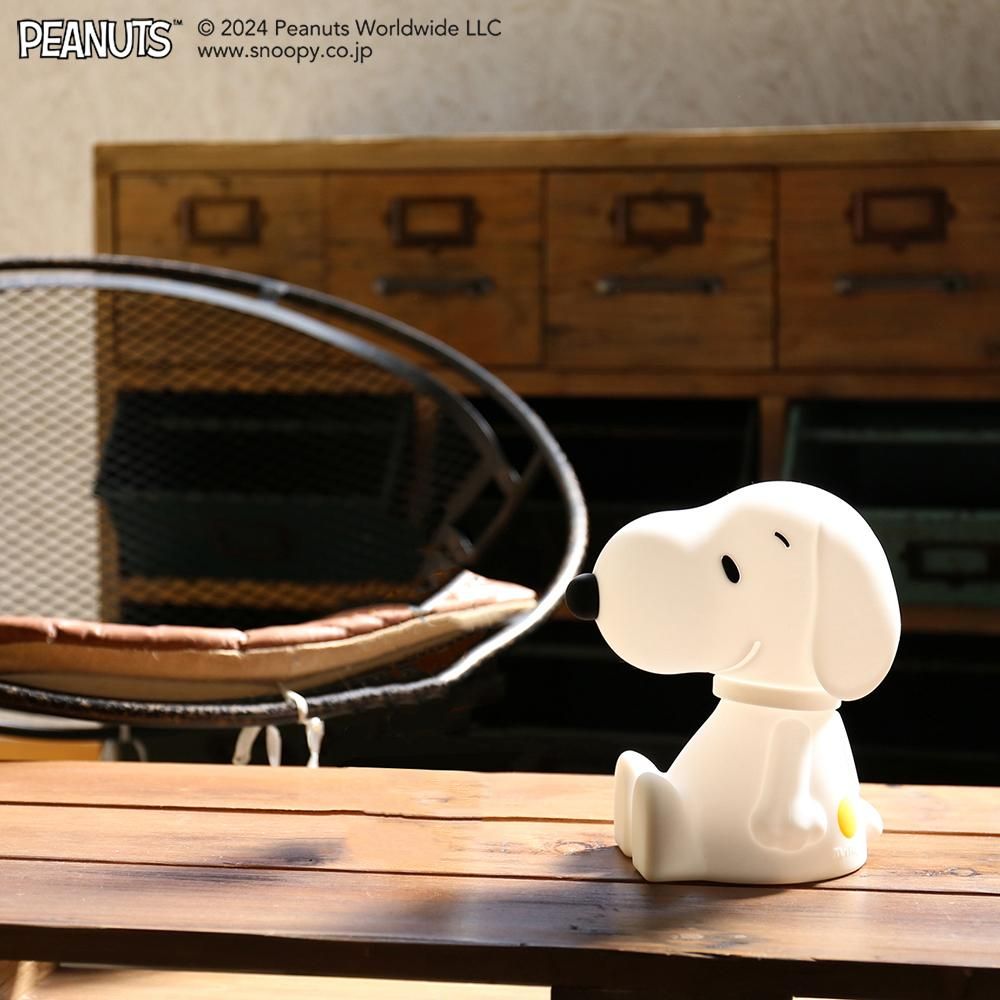 その他 First Light Snoopy Snoopy Portable First Light - Small – MoMA Design Store