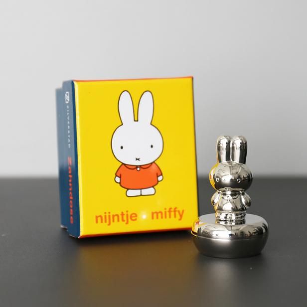 大切な小物やお子様の乳歯入れに。Tooth box Miffy silver