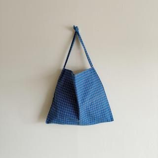 ONE HANDLE TOTE
