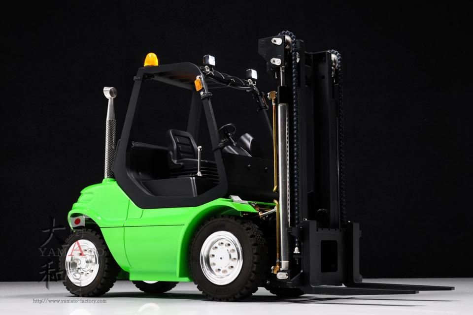 タミヤ1/14 フルメタル油圧フォークリフトキット