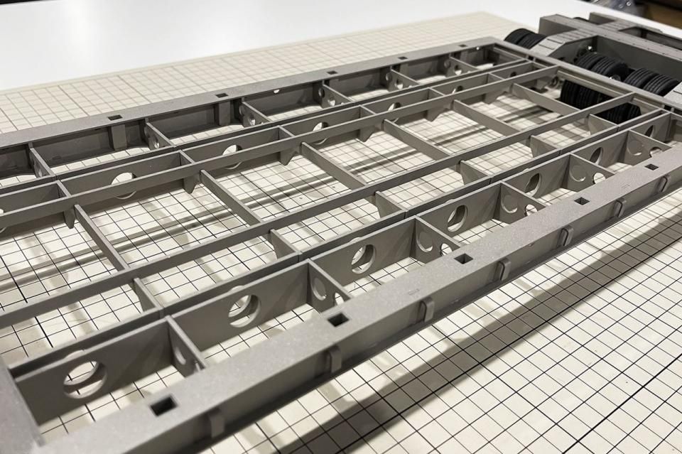 タミヤ1/14トラック用16輪スイングサス低床重トレーラー タミヤ1/14トラック用16輪スイングサス低床重トレーラー