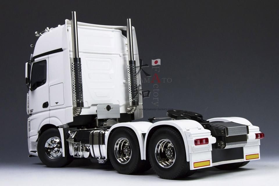 受注生産】 タミヤ1/14 ACTROS 3363 カスタム完成品 メスセデス