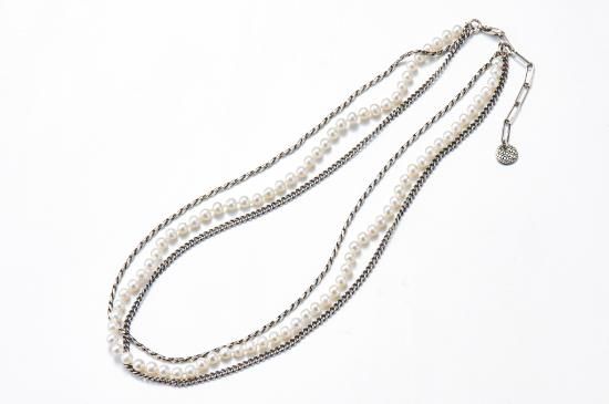 BUNDLED CHAINS-NECKLACE WITH PEARL