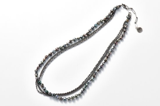 BUNDLED CHAINS-NECKLACE WITH NANYO PEARL