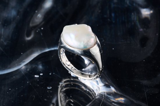 <img class='new_mark_img1' src='https://img.shop-pro.jp/img/new/icons2.gif' style='border:none;display:inline;margin:0px;padding:0px;width:auto;' /> Freshwater Pearl Ring / No'6