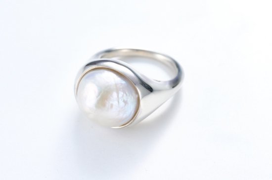 <img class='new_mark_img1' src='https://img.shop-pro.jp/img/new/icons2.gif' style='border:none;display:inline;margin:0px;padding:0px;width:auto;' /> Freshwater Pearl Ring / No'7