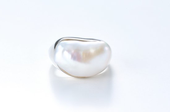 <img class='new_mark_img1' src='https://img.shop-pro.jp/img/new/icons2.gif' style='border:none;display:inline;margin:0px;padding:0px;width:auto;' /> Freshwater Pearl Ring / No'11