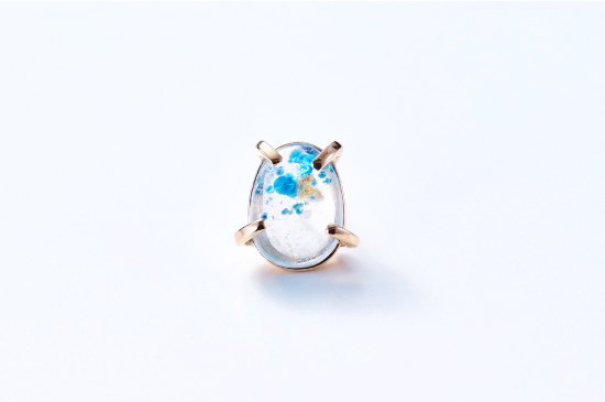 <img class='new_mark_img1' src='https://img.shop-pro.jp/img/new/icons2.gif' style='border:none;display:inline;margin:0px;padding:0px;width:auto;' />GILALITE IN QUARTZ PIERCED EARRING / NO'2