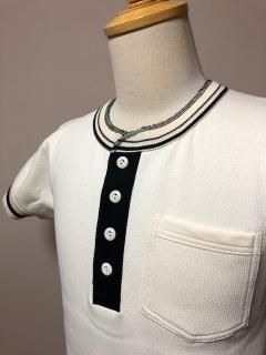 <img class='new_mark_img1' src='https://img.shop-pro.jp/img/new/icons64.gif' style='border:none;display:inline;margin:0px;padding:0px;width:auto;' />DappersLOT1385Henley Neck S/S Mesh TeeOFF WHITE/BLACK